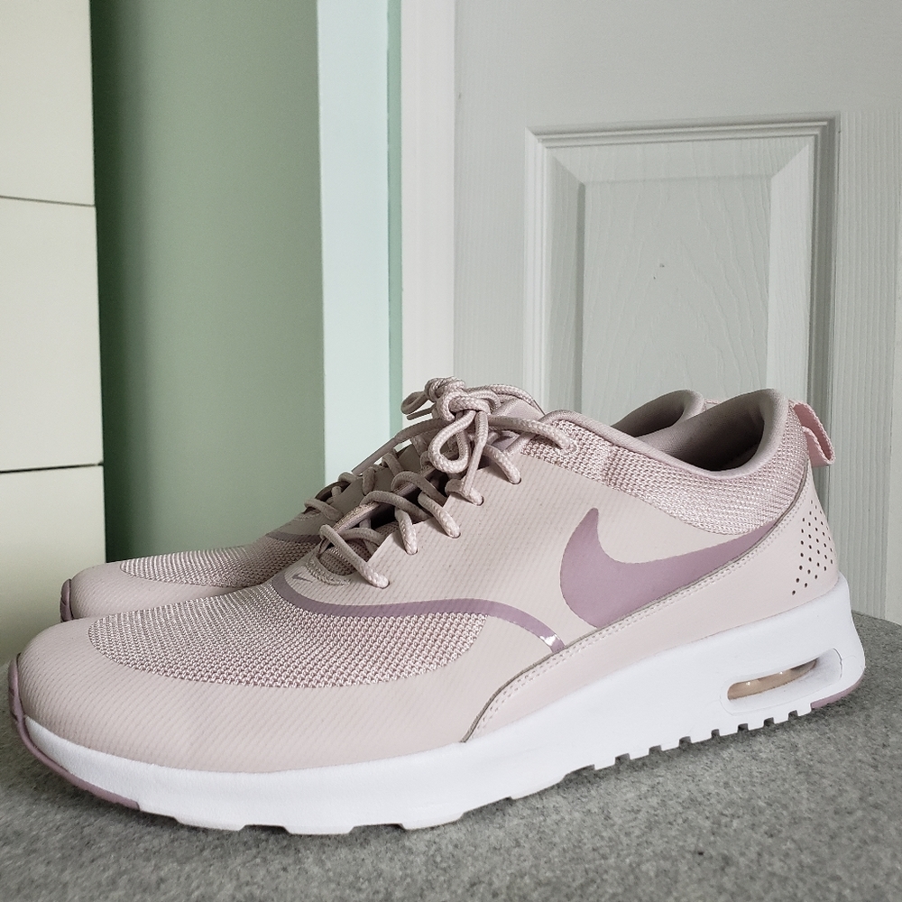 Rare Discontinued Pink Nike Air Max Athea Womens Size 11.5